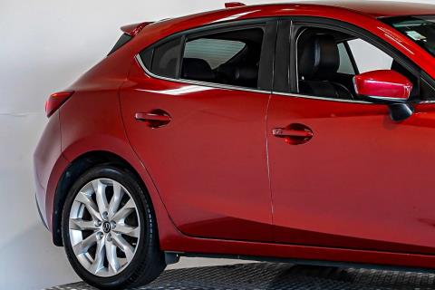 2014 Mazda Axela 20S / 3 Sport - Thumbnail
