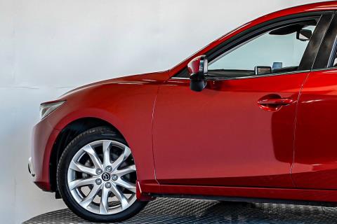 2014 Mazda Axela 20S / 3 Sport - Thumbnail