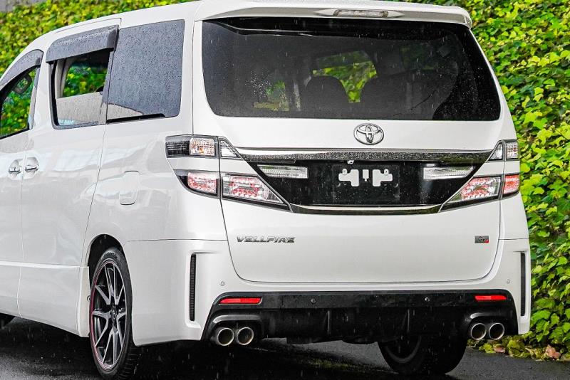 2013 Toyota Vellfire Gs Edition