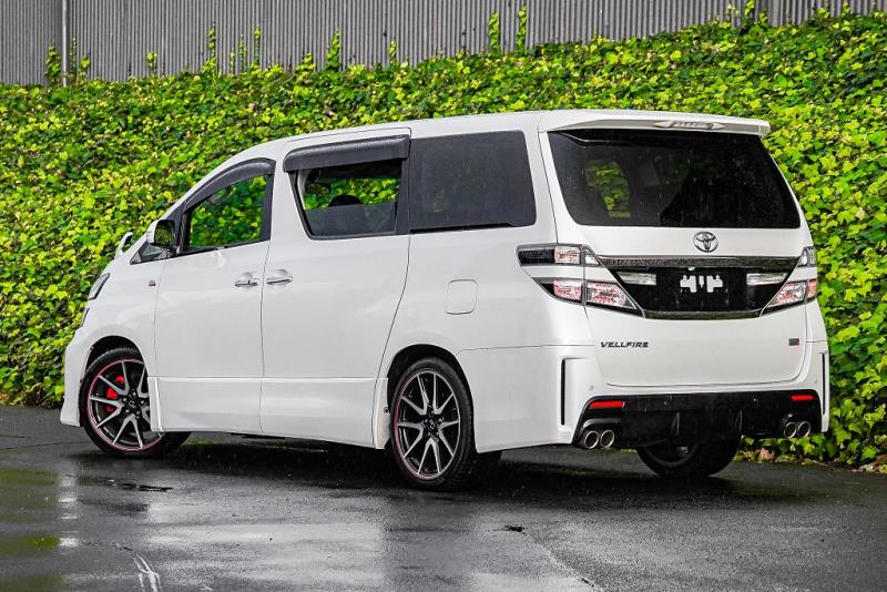 2013 Toyota Vellfire Gs Edition