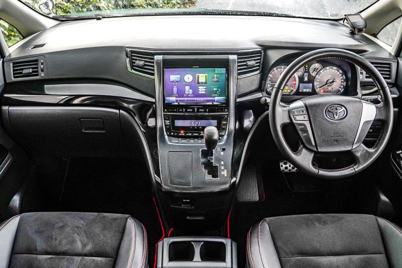 2013 Toyota Vellfire Gs Edition