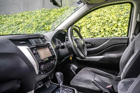 2017 Nissan Navara ST 2WD - Thumbnail