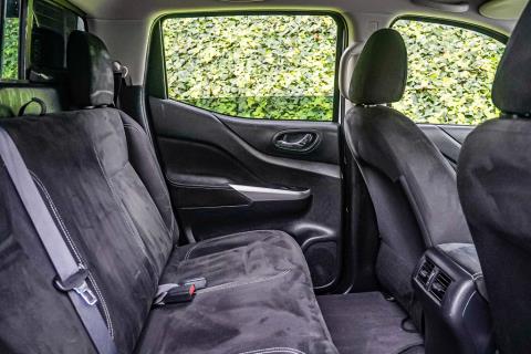 2017 Nissan Navara ST 2WD - Thumbnail