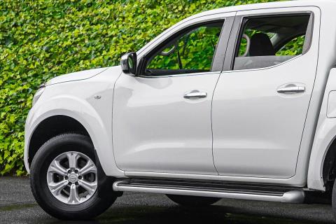 2017 Nissan Navara ST 2WD - Thumbnail