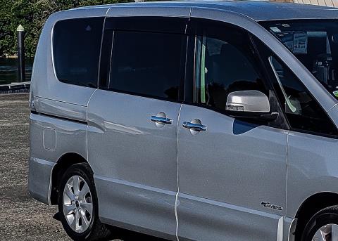 2013 Nissan Serena H-Star Hybrid - Thumbnail