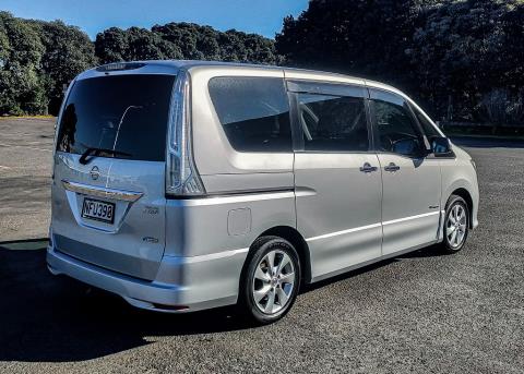 2013 Nissan Serena H-Star Hybrid - Thumbnail