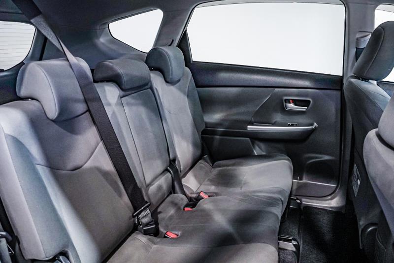 2012 Toyota Prius Alpha S