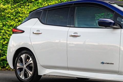 2018 Nissan Leaf 40G Full English - Thumbnail