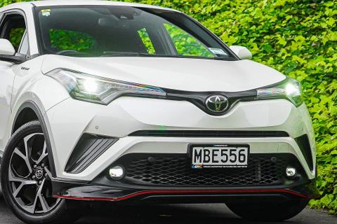 2019 Toyota C-HR Turbo Edge - Thumbnail