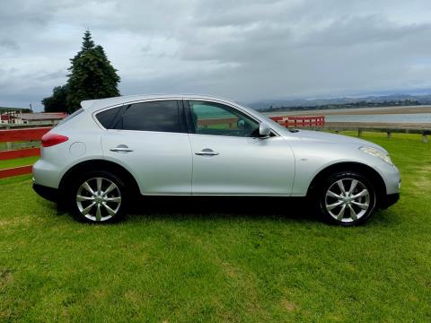 2011 Nissan Skyline 370GT Crossover - Thumbnail