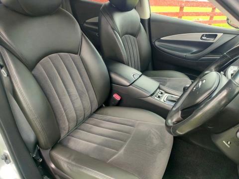 2011 Nissan Skyline 370GT Crossover - Thumbnail