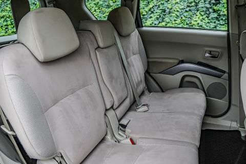 2009 Mitsubishi Outlander - Thumbnail