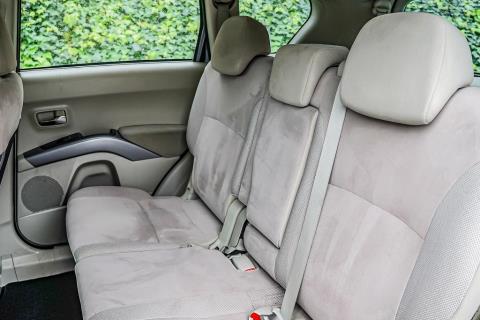2009 Mitsubishi Outlander - Thumbnail