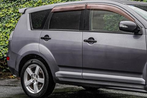 2009 Mitsubishi Outlander - Thumbnail