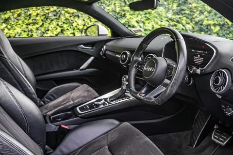 2015 Audi TT 2.0TFSI Quattro - Thumbnail
