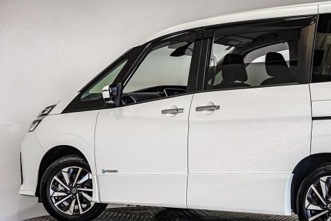 2020 Nissan Serena e-Power Hybrid - Thumbnail