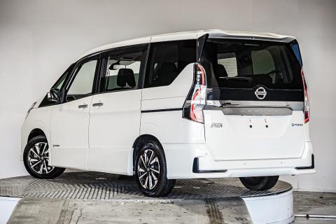 2020 Nissan Serena e-Power Hybrid - Thumbnail