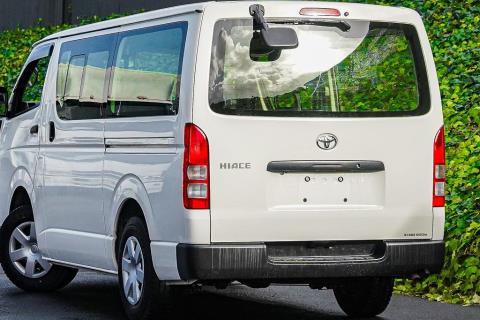 2022 Toyota Hiace ZL 5 Door - Thumbnail