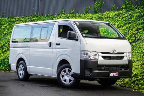 2022 Toyota Hiace ZL 5 Door - Thumbnail