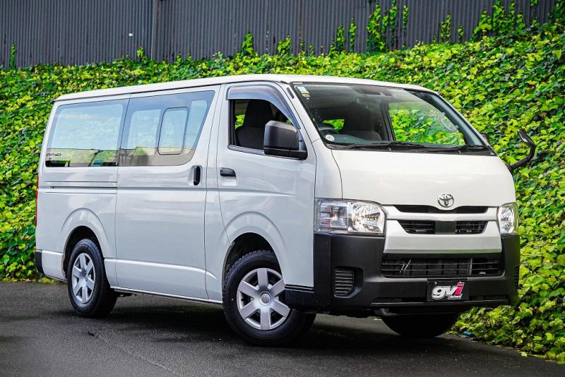 2022 Toyota Hiace ZL 5 Door