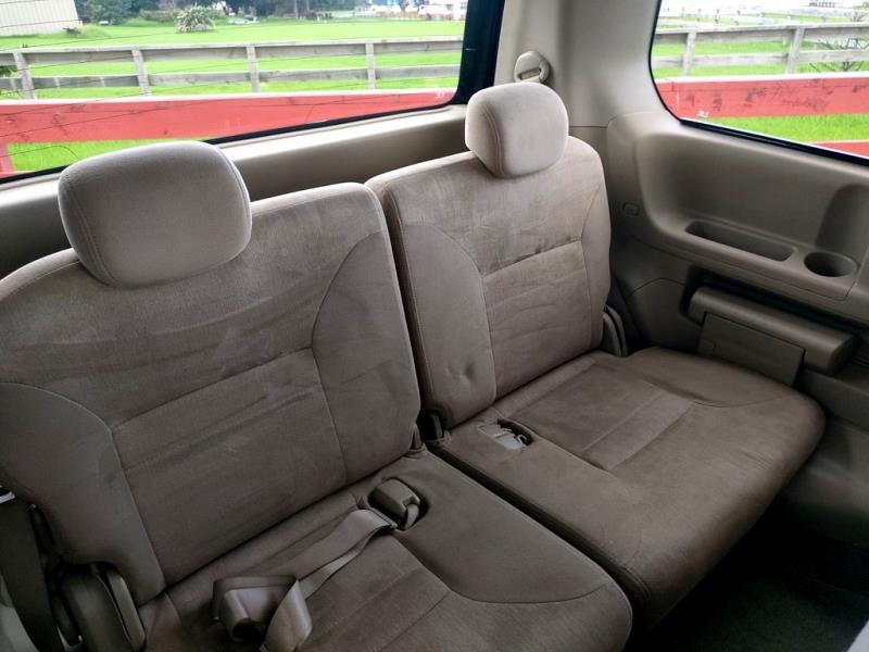 2008 Nissan Serena 8 Seater
