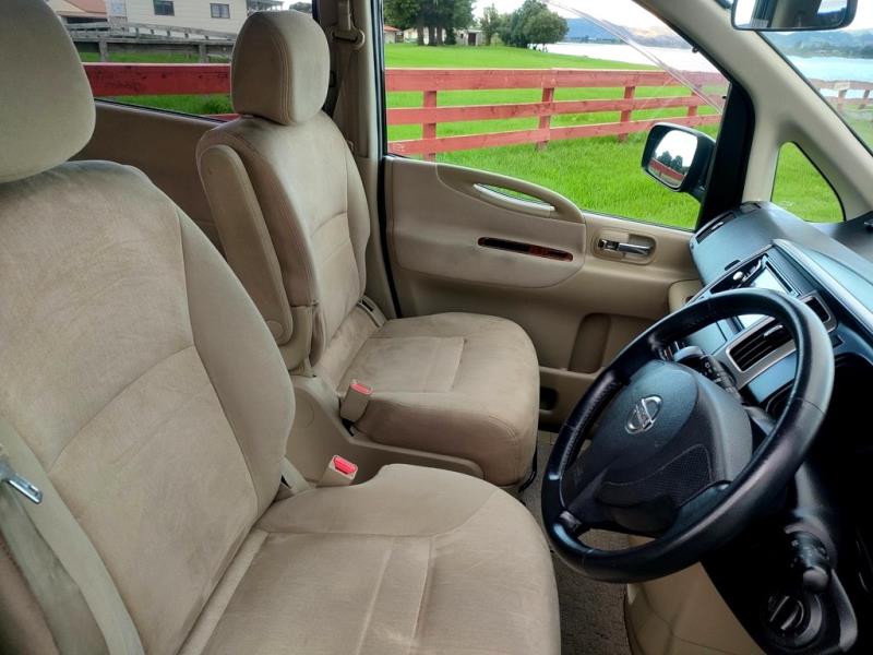 2008 Nissan Serena 8 Seater