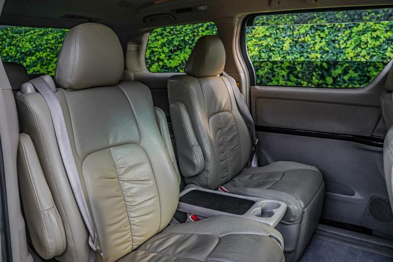 2012 Toyota Alphard Hybrid / Vellfire