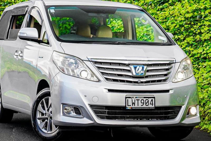 2012 Toyota Alphard Hybrid / Vellfire