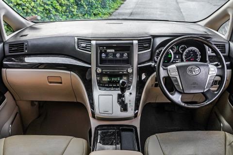 2012 Toyota Alphard Hybrid / Vellfire - Thumbnail
