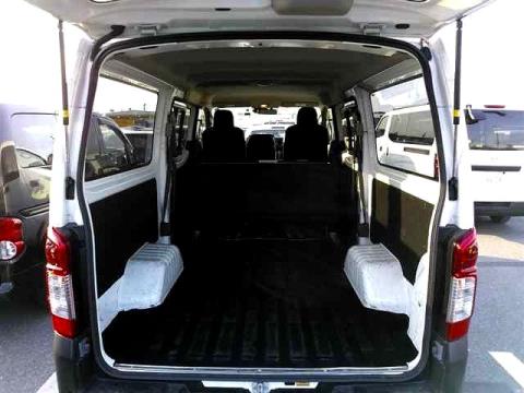 2022 Nissan NV350 6 Seater - Thumbnail
