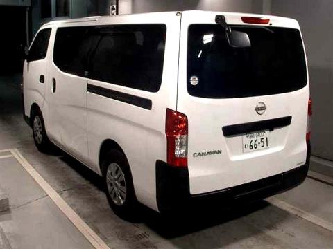 2022 Nissan NV350 6 Seater - Thumbnail