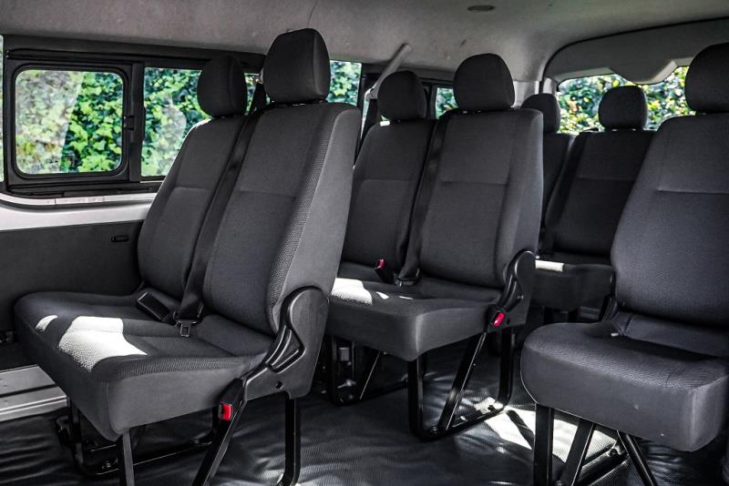 2018 Toyota Hiace 10 Seater Minibus