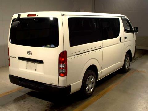 2020 Toyota Hiace ZL 5 Door - Thumbnail