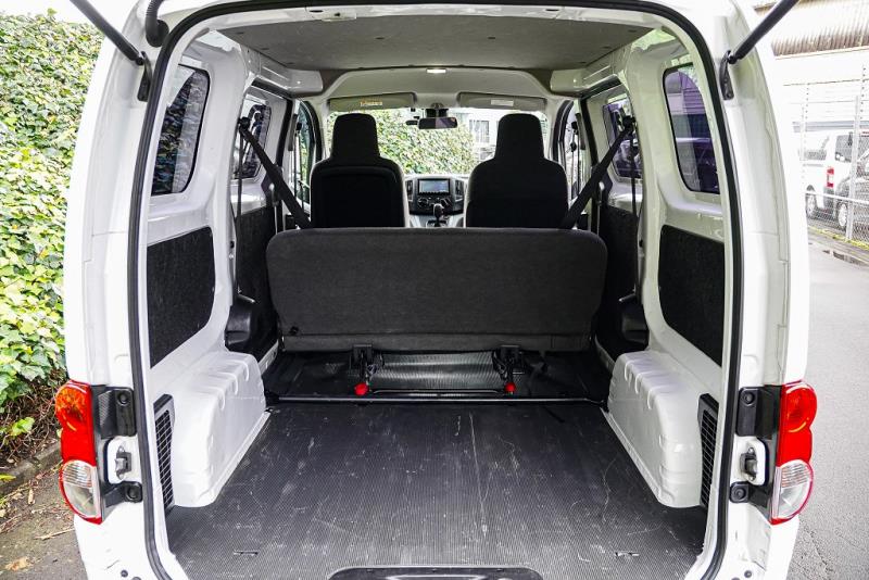 2020 Nissan NV200 5 Seater