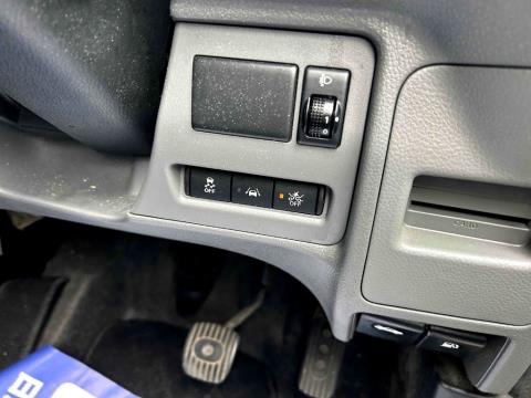 2020 Nissan NV200 5 Seater - Thumbnail