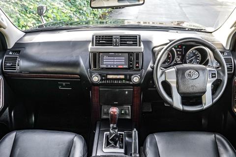 2015 Toyota Land Cruiser Prado 4WD - Thumbnail