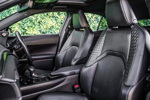 2019 Lexus UX 250h - Thumbnail