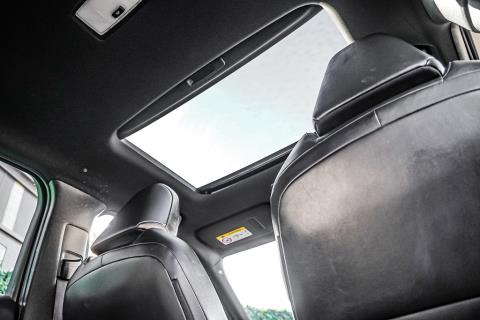 2019 Lexus UX 250h - Thumbnail