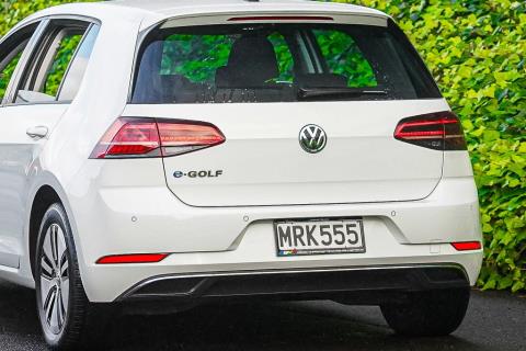 2020 Volkswagen e-Golf EV Gen 2 36kWh - Thumbnail