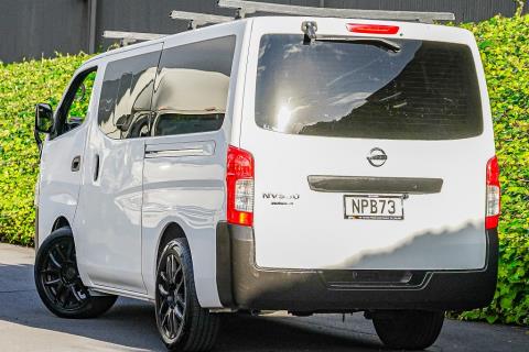 2018 Nissan NV350 / Caravan 5 Door - Thumbnail