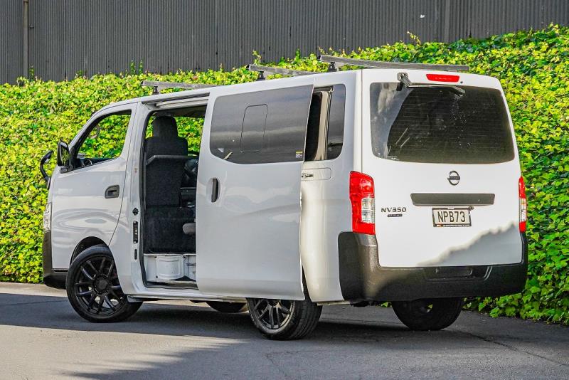 2018 Nissan NV350 / Caravan 5 Door