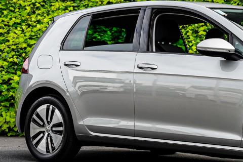 2020 Volkswagen e-Golf EV Gen 2 36kWh - Thumbnail