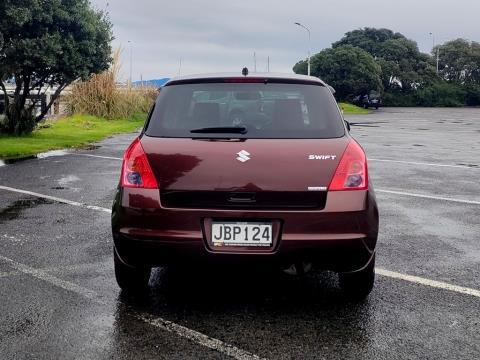 2009 Suzuki Swift XG Limited - Thumbnail