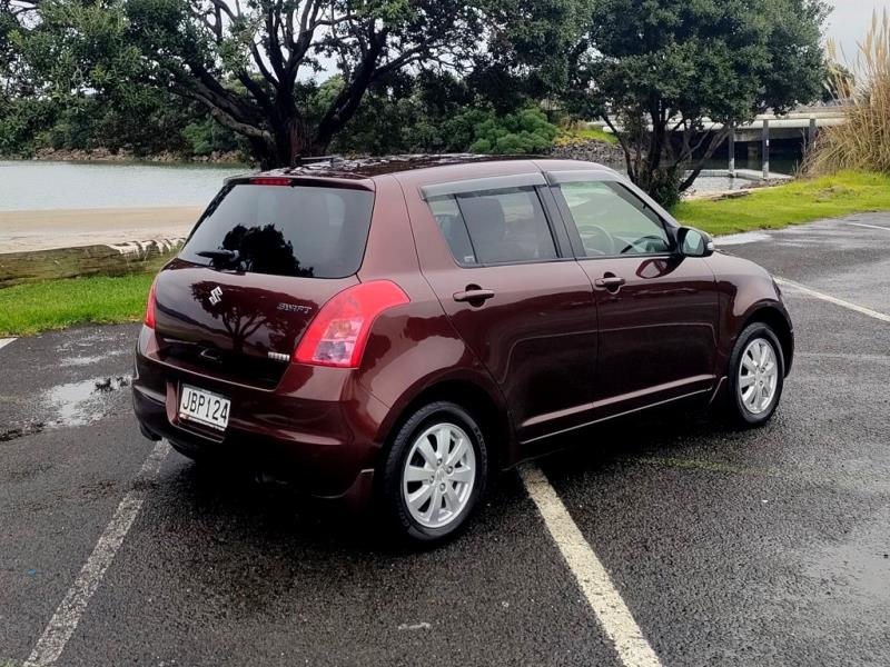 2009 Suzuki Swift XG Limited