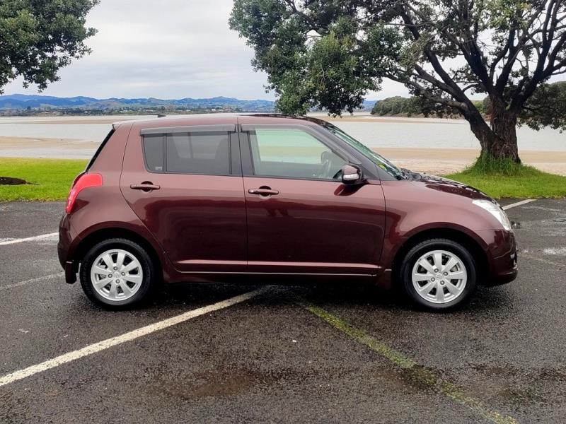 2009 Suzuki Swift XG Limited