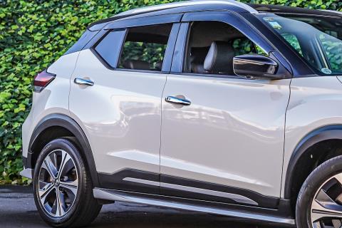 2021 Nissan Kicks e-Power X - Thumbnail