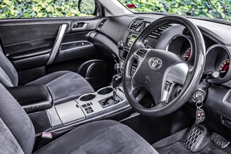 2011 Toyota Highlander 3.5P 4WD