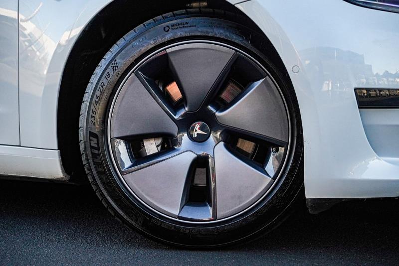2021 Tesla Model 3 SR+