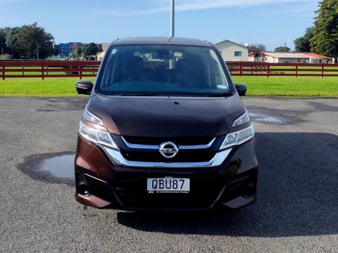 2016 Nissan Serena Hybrid 8 Seat - Thumbnail