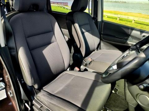 2016 Nissan Serena Hybrid 8 Seat - Thumbnail